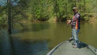 How to Find Spawning Bass on Beds - Pete Gluszek