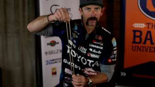 Grass Ripping with a Crankbait - Mike Iaconelli